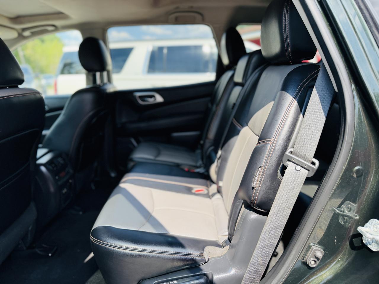 Nissan Pathfinder 4x4 SL 2019
