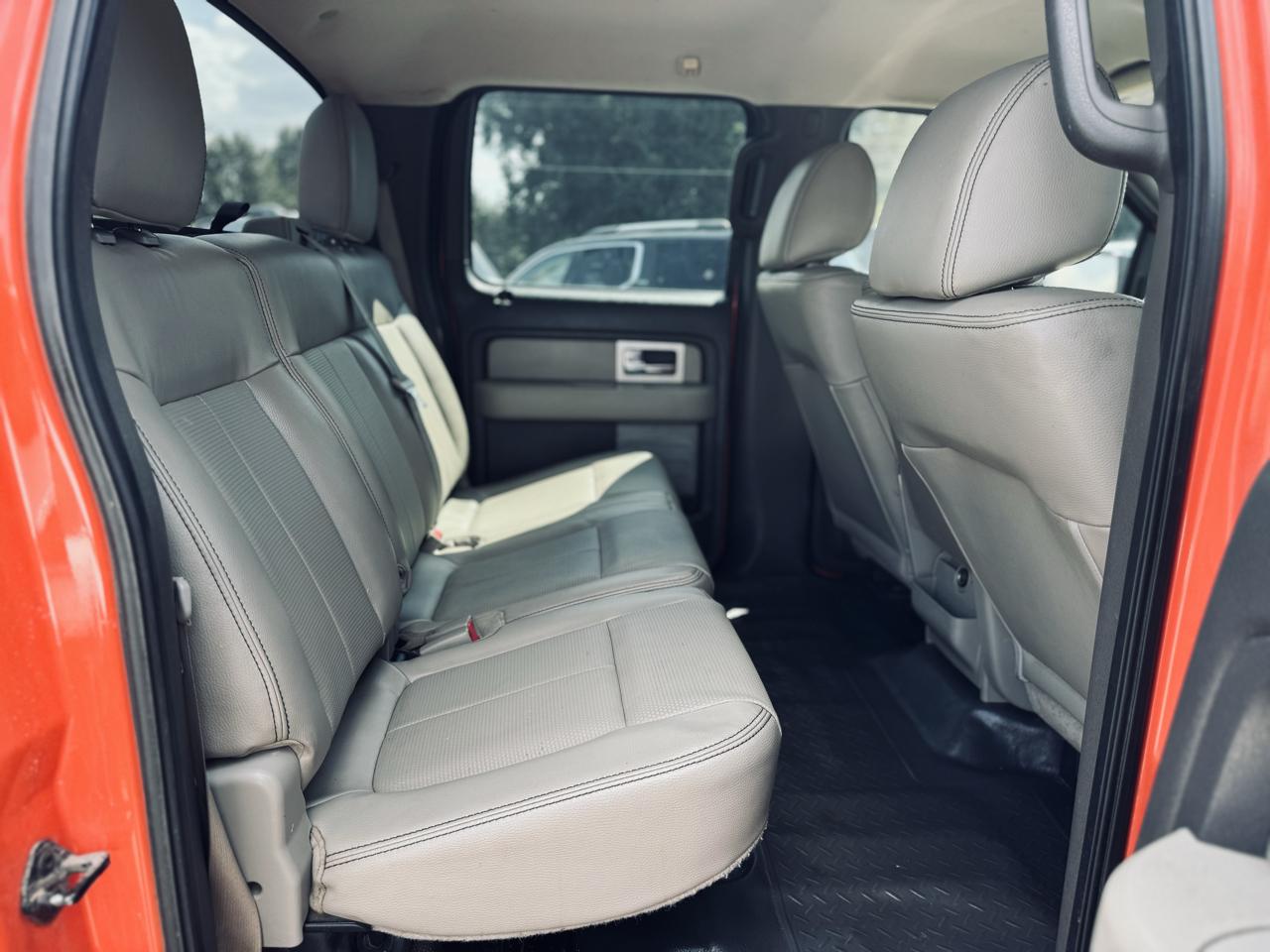 Ford F-150 2WD SuperCrew 157" XL 2010