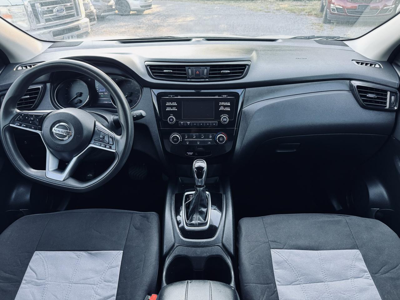 Nissan Rogue Sport FWD S 2018