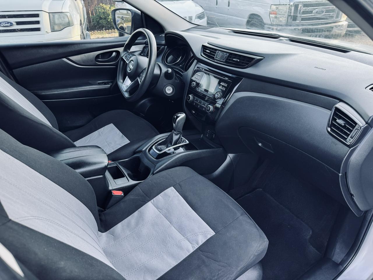 Nissan Rogue Sport FWD S 2018