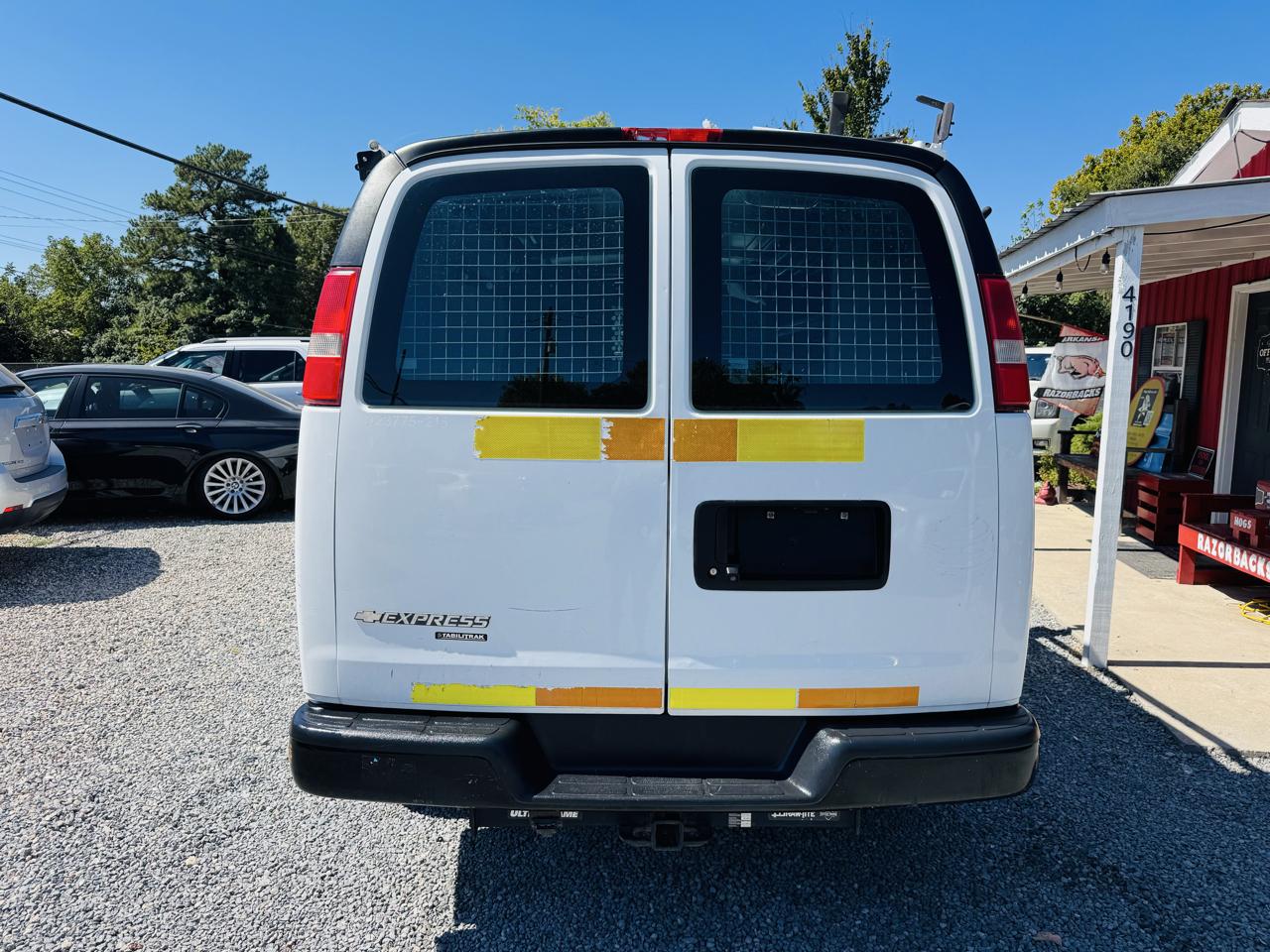 Chevrolet Express Cargo Van RWD 2500 135" 2015