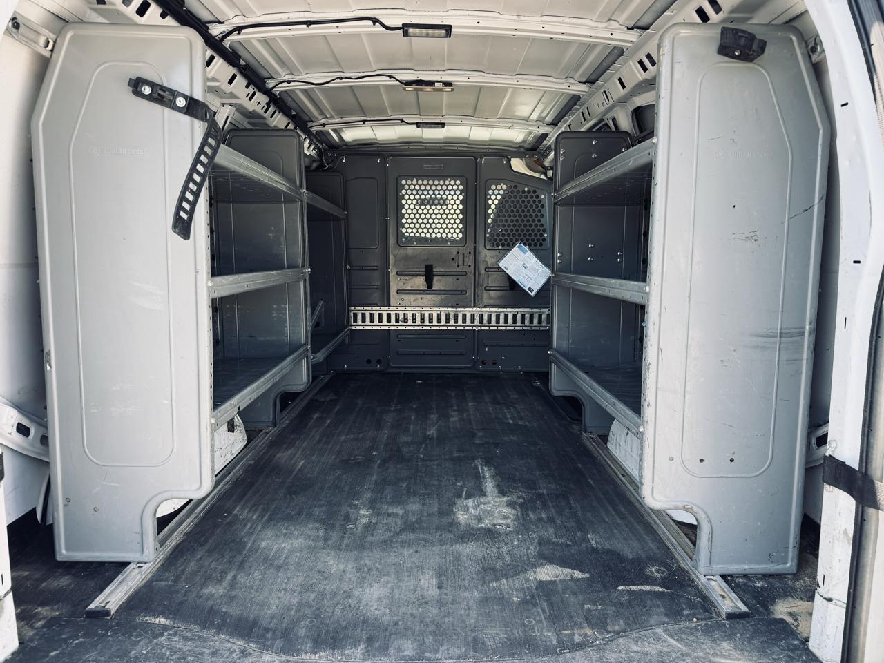 Chevrolet Express Cargo Van RWD 2500 135" 2015