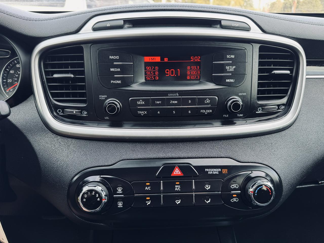 Kia Sorento L FWD 2017