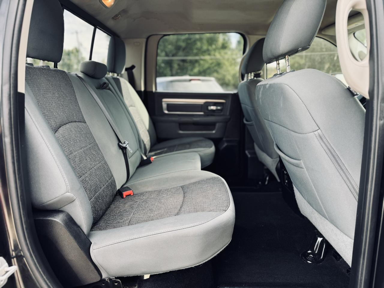 RAM 1500 2WD Crew Cab 140.5" Lone Star 2016