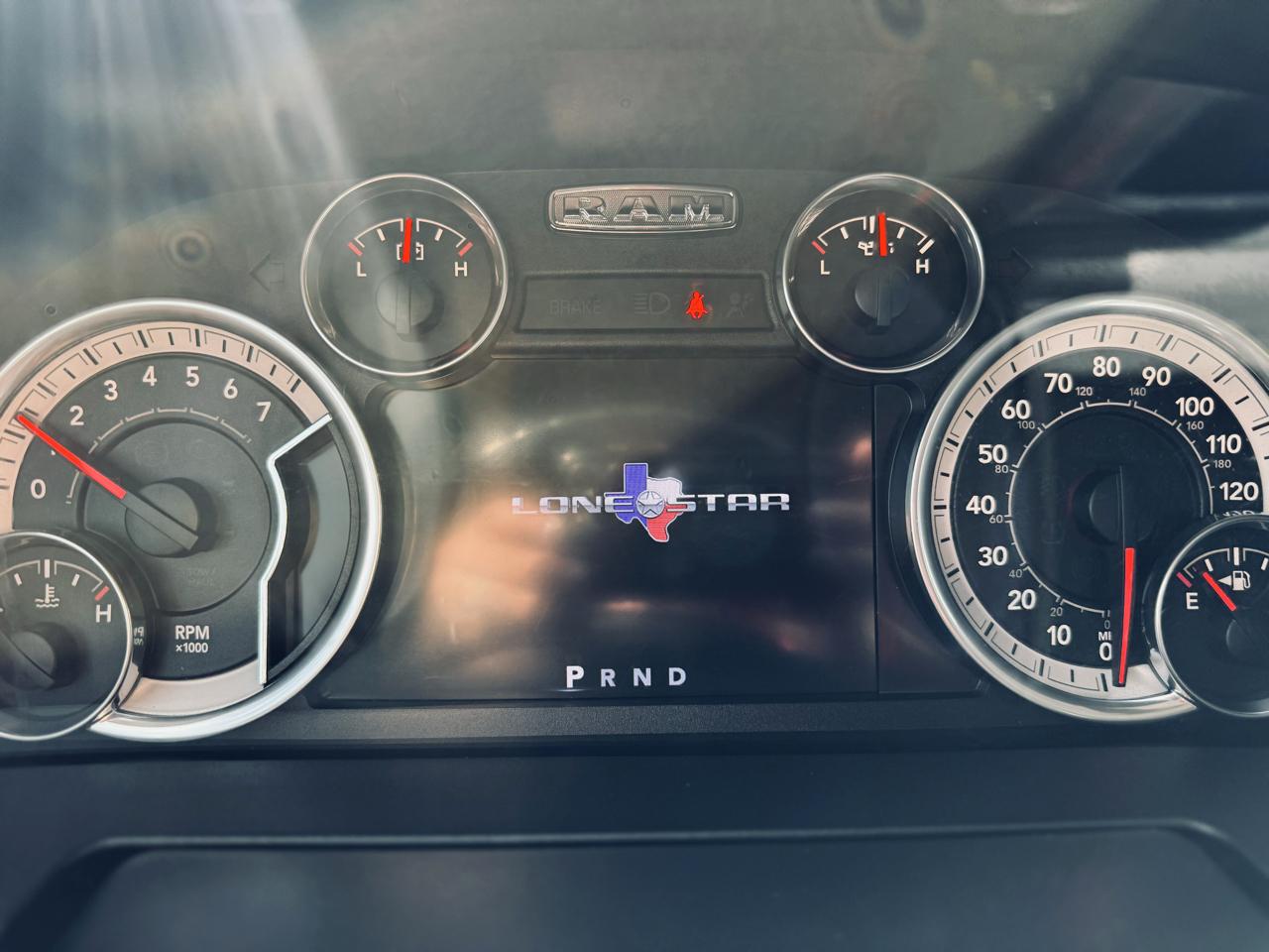 RAM 1500 2WD Crew Cab 140.5" Lone Star 2016