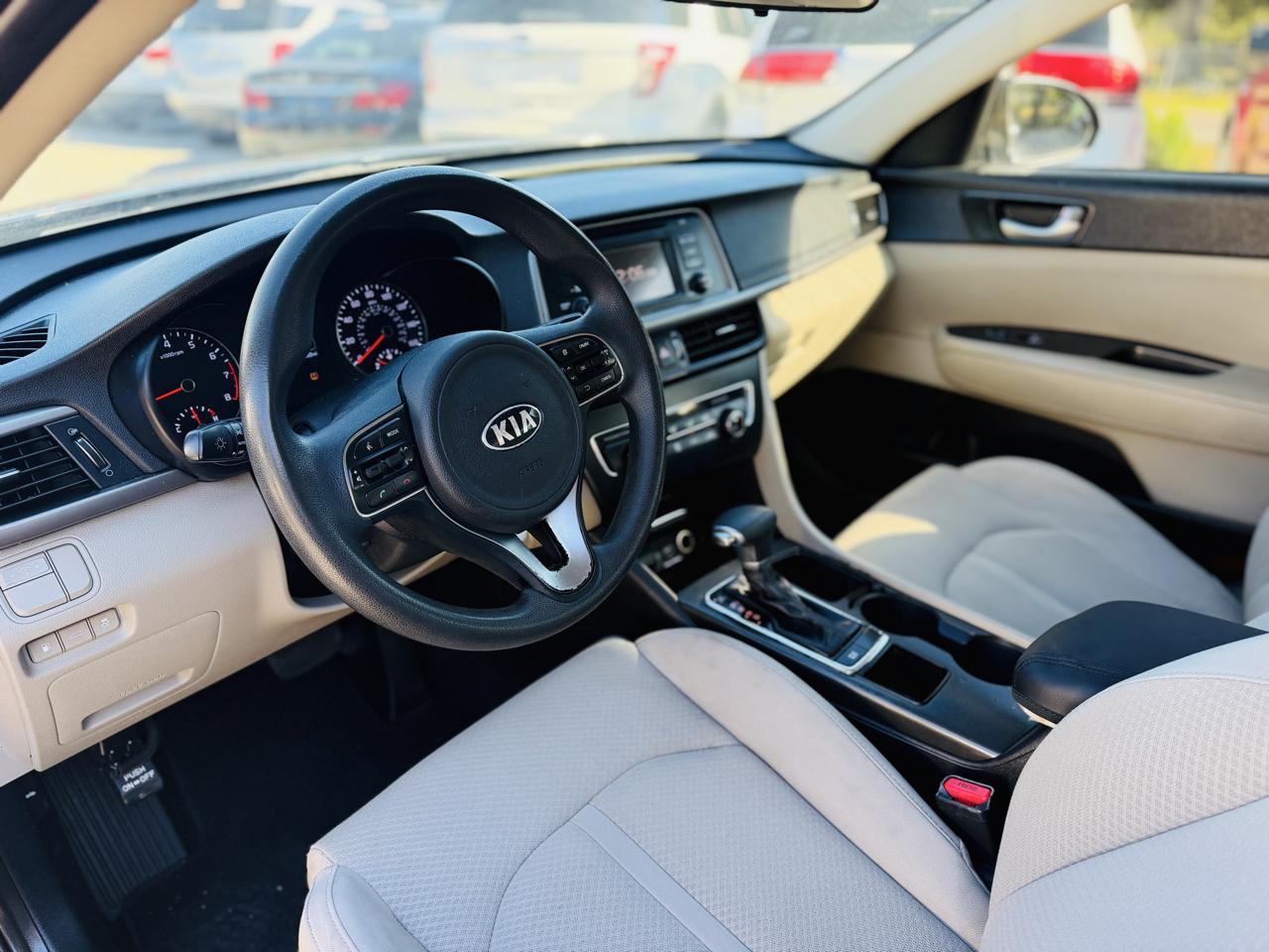 Kia Optima 4dr Sdn LX 2016