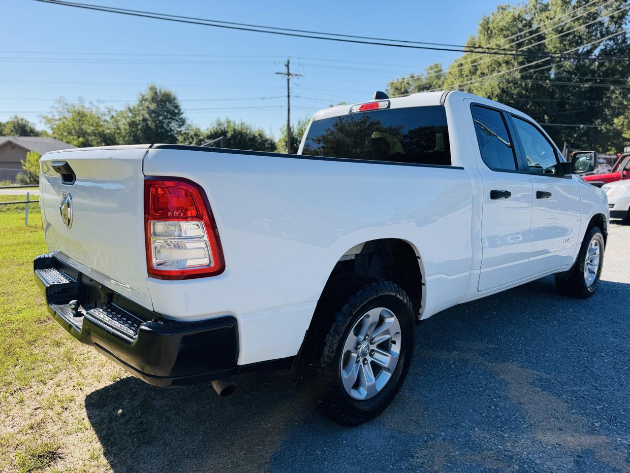 RAM 1500 2WD Crew Cab 140.5" Express 2022