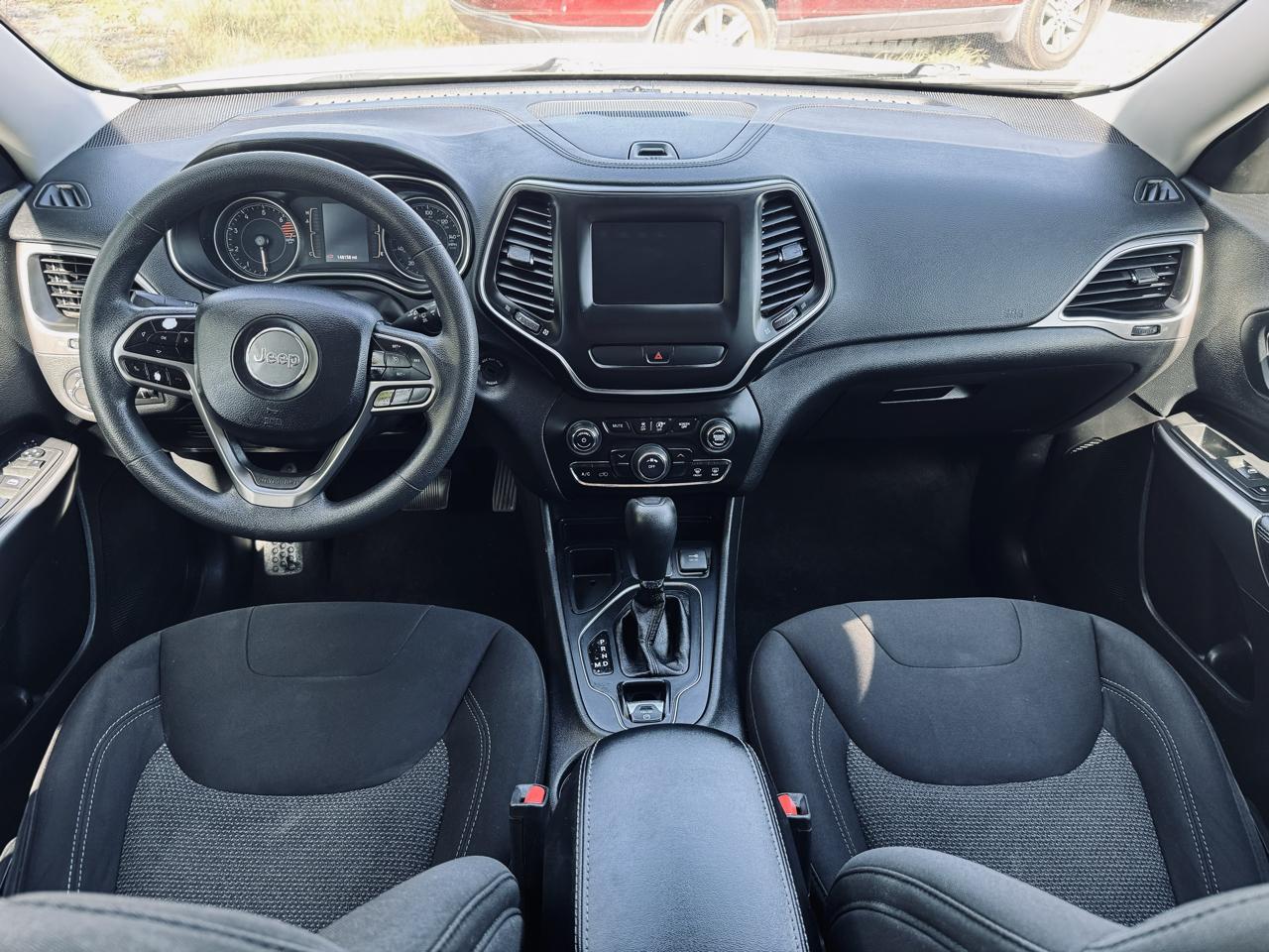 Jeep Cherokee Latitude FWD 2020