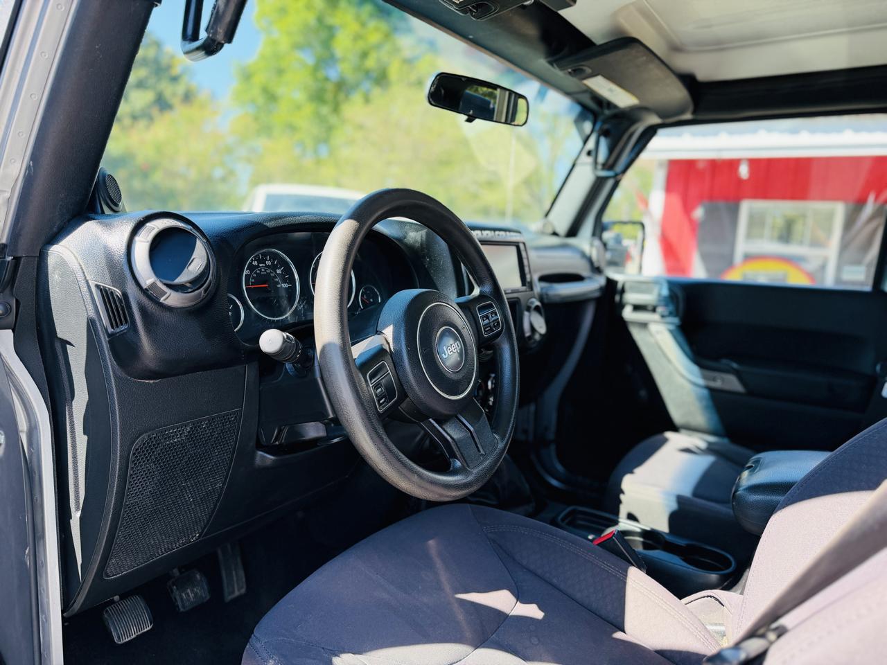 Jeep Wrangler Unlimited 4WD 4dr Sport 2013
