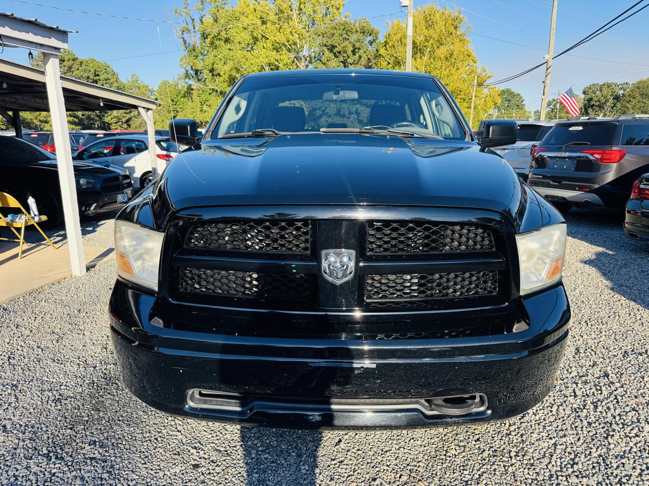 RAM 1500 4WD Crew Cab 140.5" ST 2012