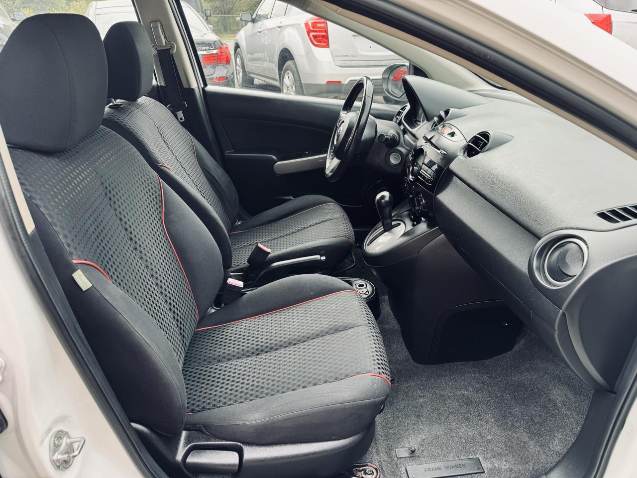 Mazda MAZDA2 4dr HB Auto Touring 2012