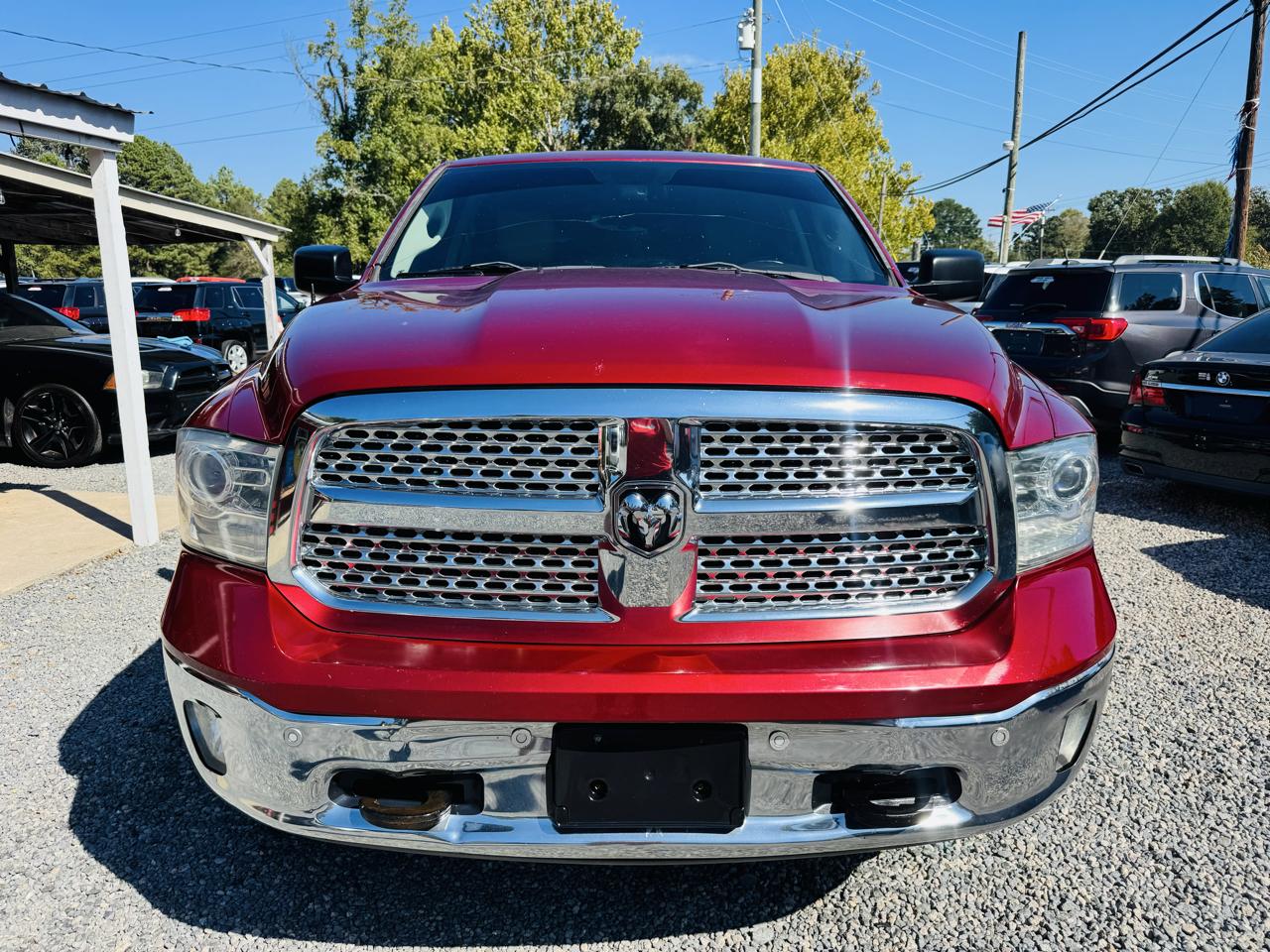 RAM 1500 4WD Crew Cab 140.5" Laramie 2012