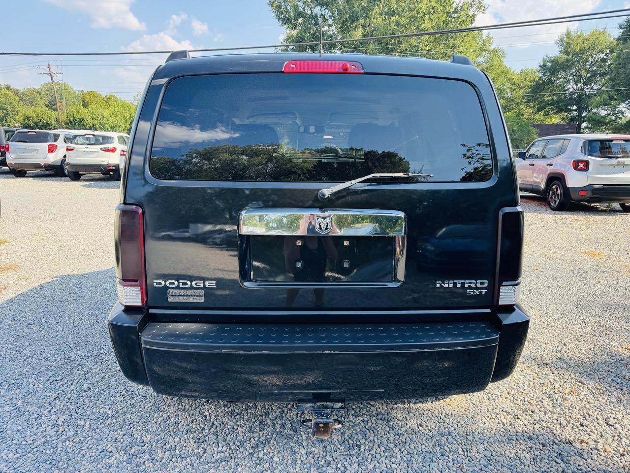 Dodge Nitro SXT 4WD 2010