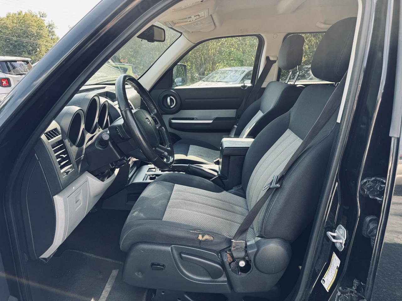 Dodge Nitro SXT 4WD 2010