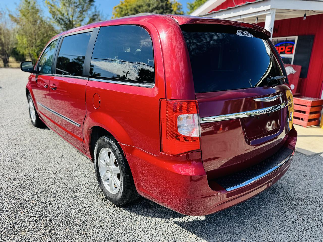 Chrysler Town & Country 4dr Wgn Touring 2012