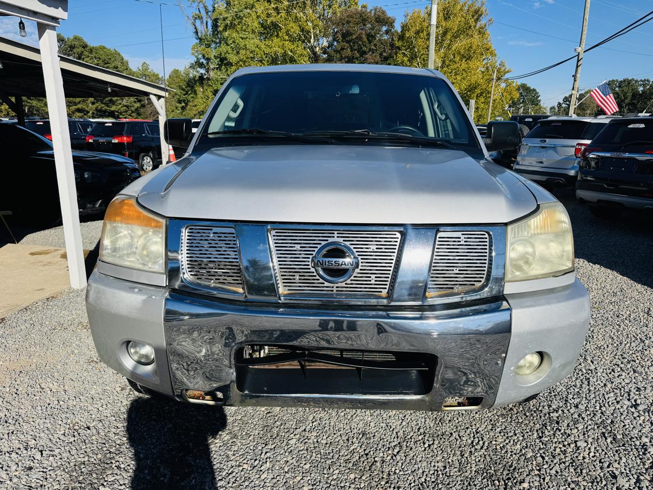 Nissan Titan 2WD Crew Cab SWB SV 2012