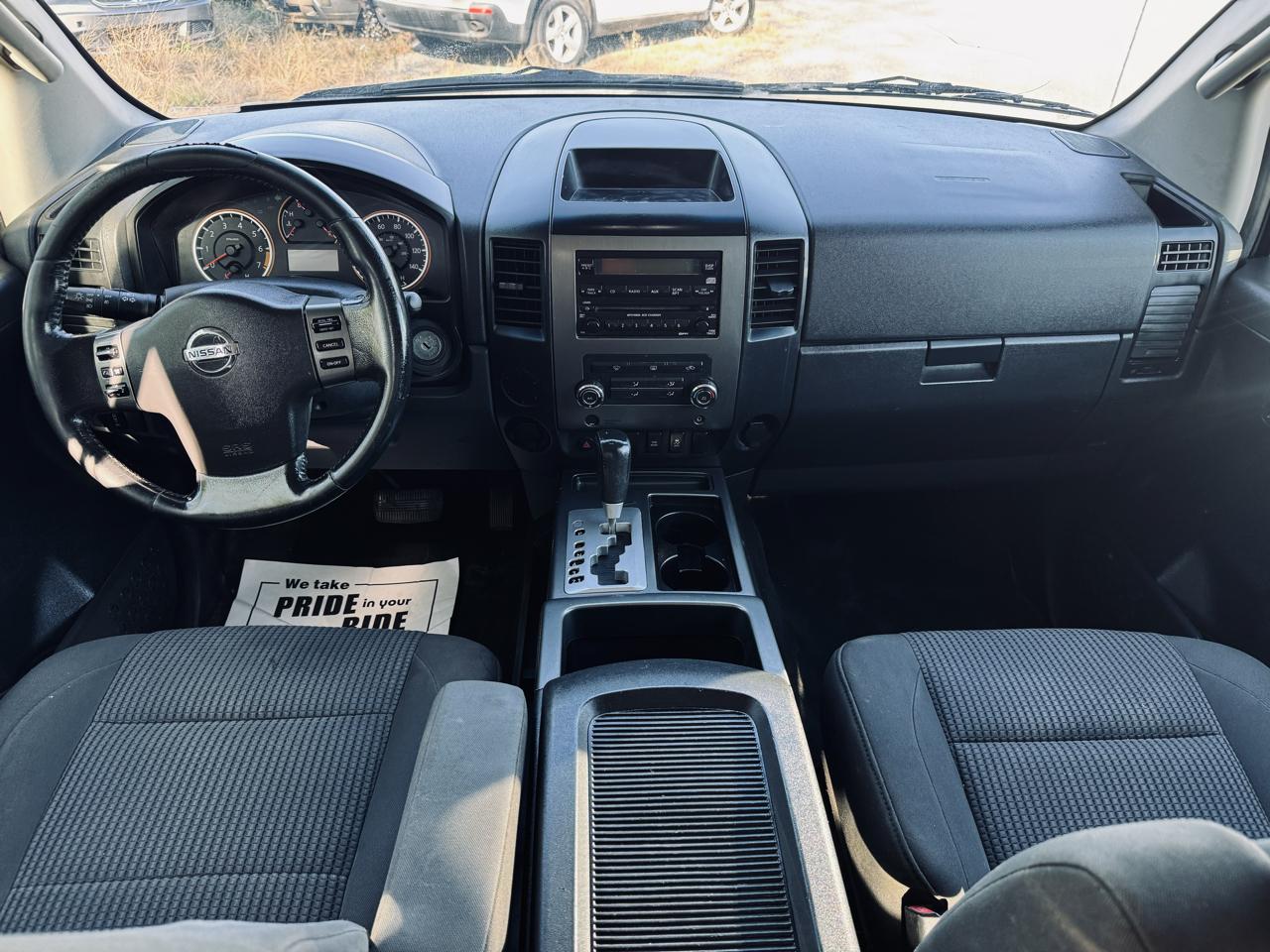 Nissan Titan 2WD Crew Cab SWB SV 2012