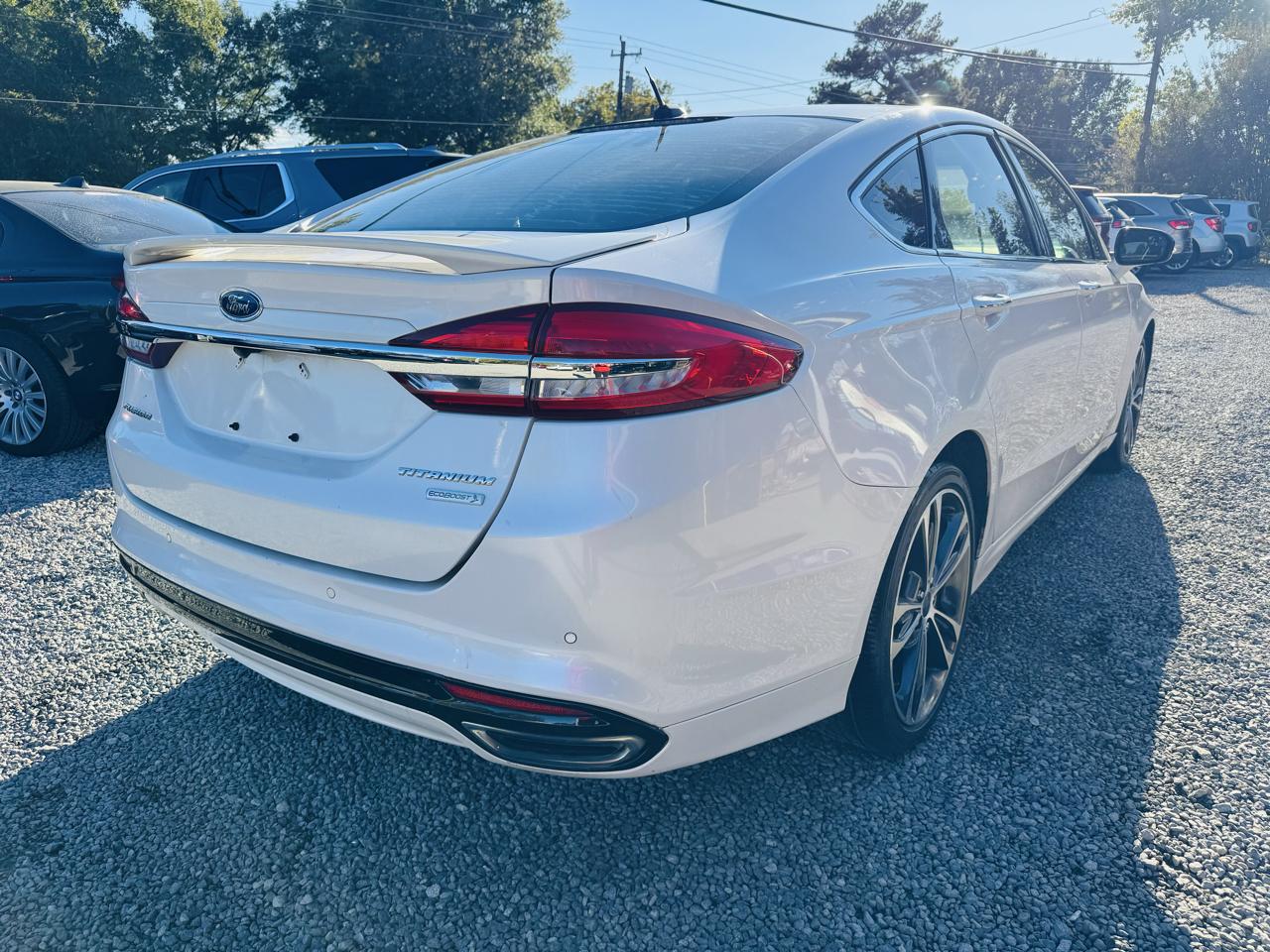 Ford Fusion Titanium FWD 2017