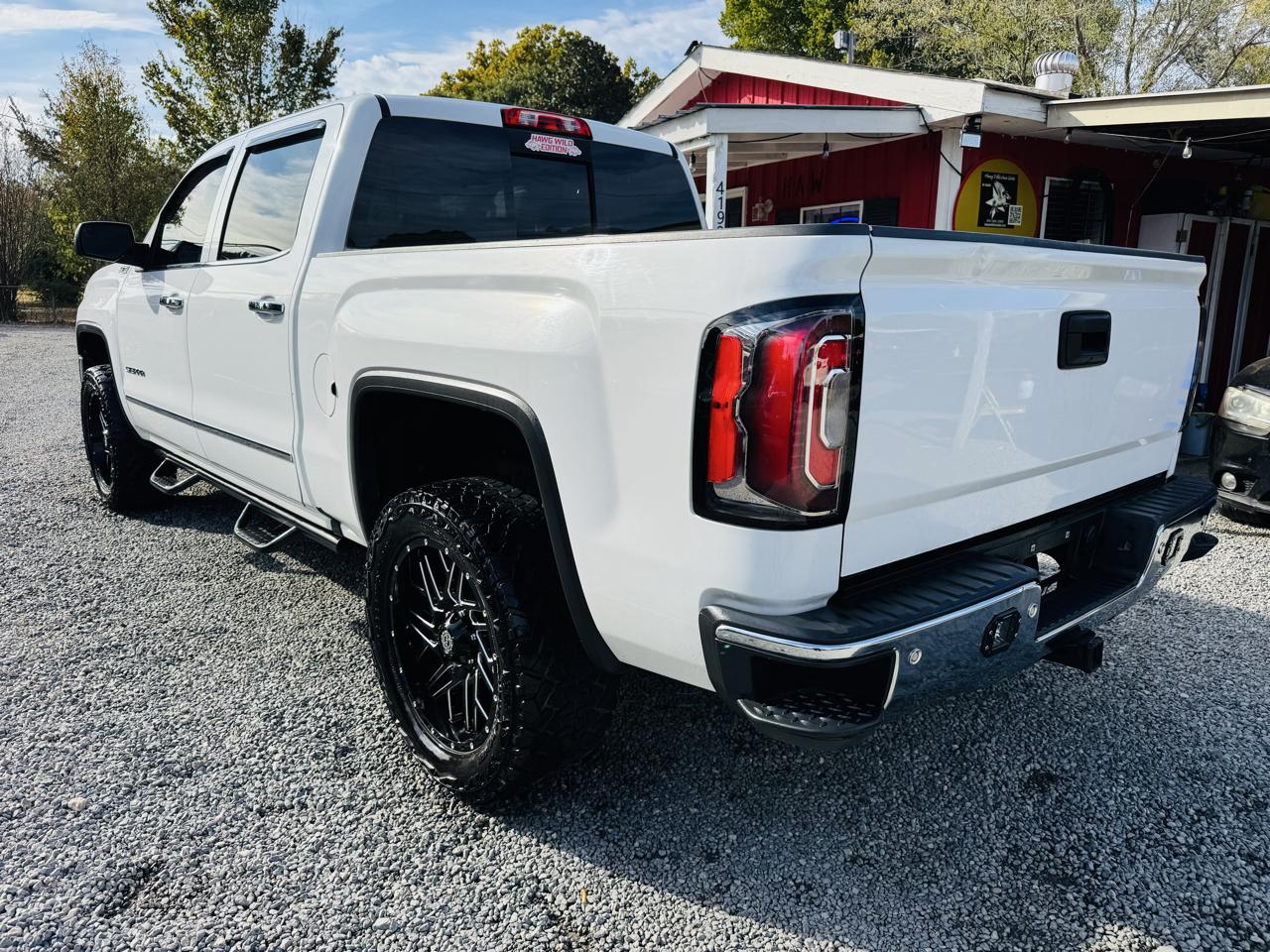 GMC Sierra 1500 4WD Crew Cab 143.5" SLT 2018