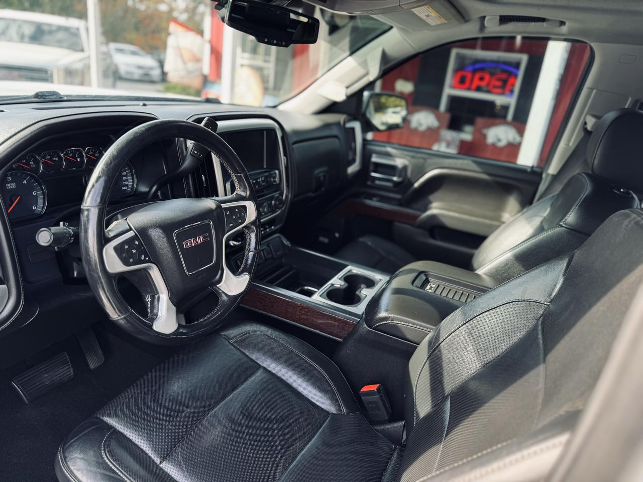 GMC Sierra 1500 4WD Crew Cab 143.5" SLT 2018