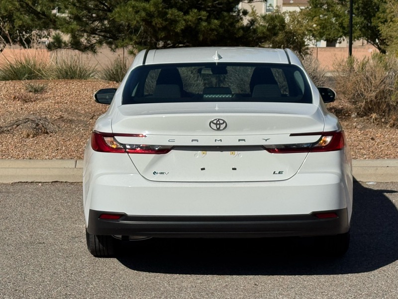 Toyota Camry 4dr Sdn I4 Auto LE (Natl) 2025 Toyota Camry 4dr Sdn I4 Auto LE (Natl) 2025