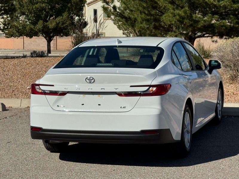 Toyota Camry 4dr Sdn I4 Auto LE (Natl) 2025 Toyota Camry 4dr Sdn I4 Auto LE (Natl) 2025