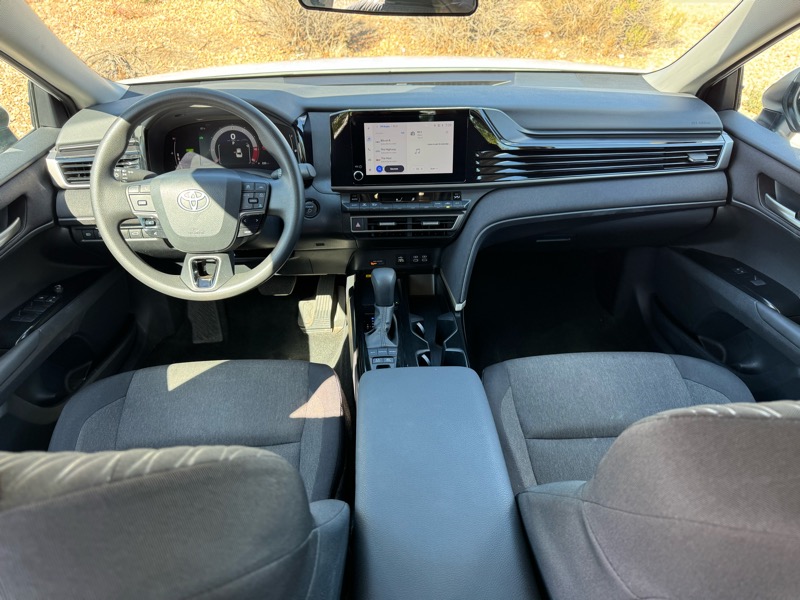 Toyota Camry 4dr Sdn I4 Auto LE (Natl) 2025 Toyota Camry 4dr Sdn I4 Auto LE (Natl) 2025