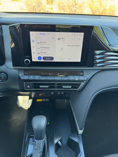 Toyota Camry 4dr Sdn I4 Auto LE (Natl) 2025 Toyota Camry 4dr Sdn I4 Auto LE (Natl) 2025