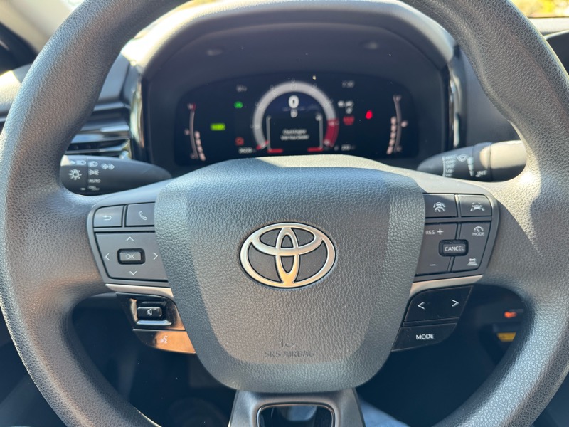 Toyota Camry 4dr Sdn I4 Auto LE (Natl) 2025 Toyota Camry 4dr Sdn I4 Auto LE (Natl) 2025