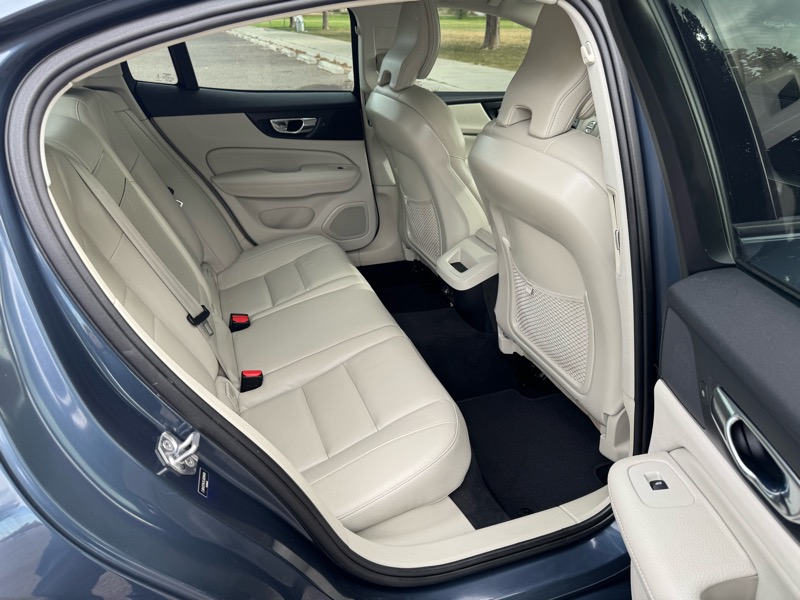 Volvo S60 T6 AWD Momentum 2020 Volvo S60 T6 AWD Momentum 2020