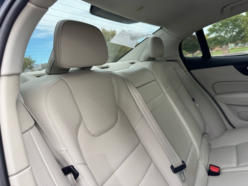 Volvo S60 T6 AWD Momentum 2020 Volvo S60 T6 AWD Momentum 2020