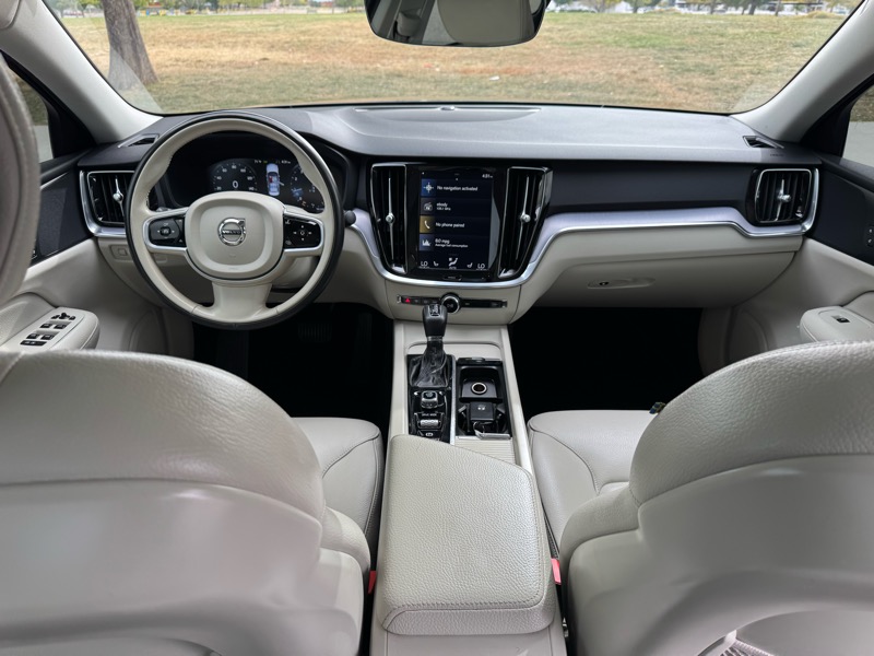 Volvo S60 T6 AWD Momentum 2020 Volvo S60 T6 AWD Momentum 2020