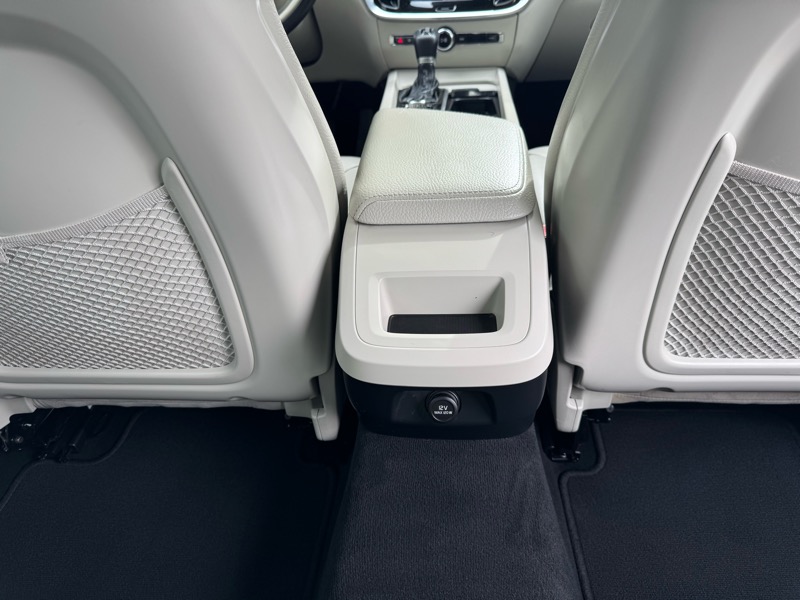 Volvo S60 T6 AWD Momentum 2020 Volvo S60 T6 AWD Momentum 2020