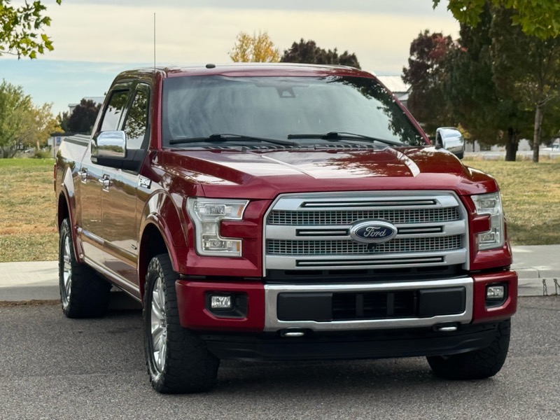 2017 Ford F-150 4WD SuperCrew 157" Platinum