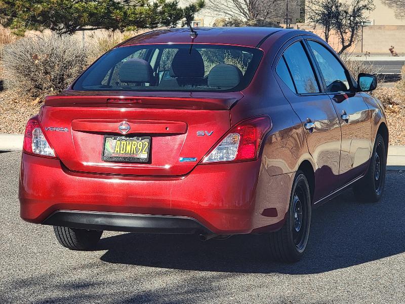 Nissan Versa 4dr Sdn CVT 1.6 S Plus 2016