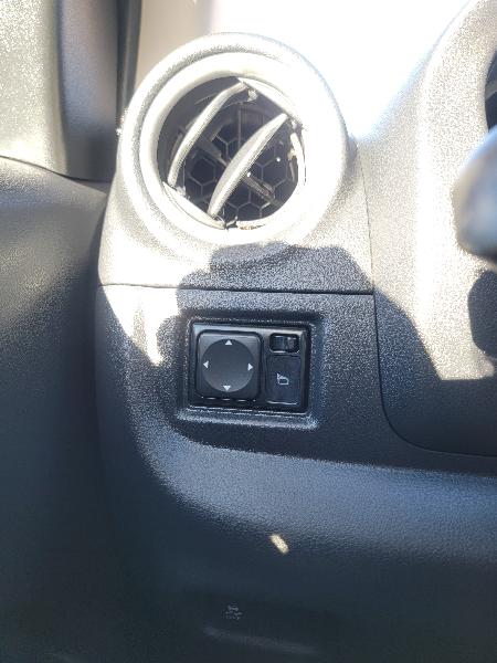 Nissan Versa 4dr Sdn CVT 1.6 S Plus 2016