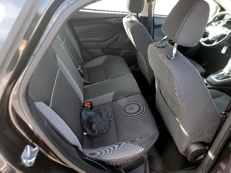 Ford Focus 5dr HB SE 2012