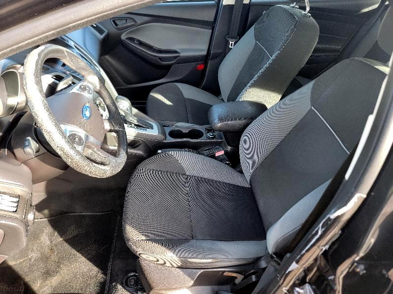 Ford Focus 5dr HB SE 2012