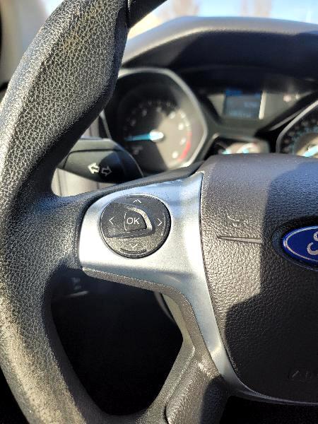 Ford Focus 5dr HB SE 2012