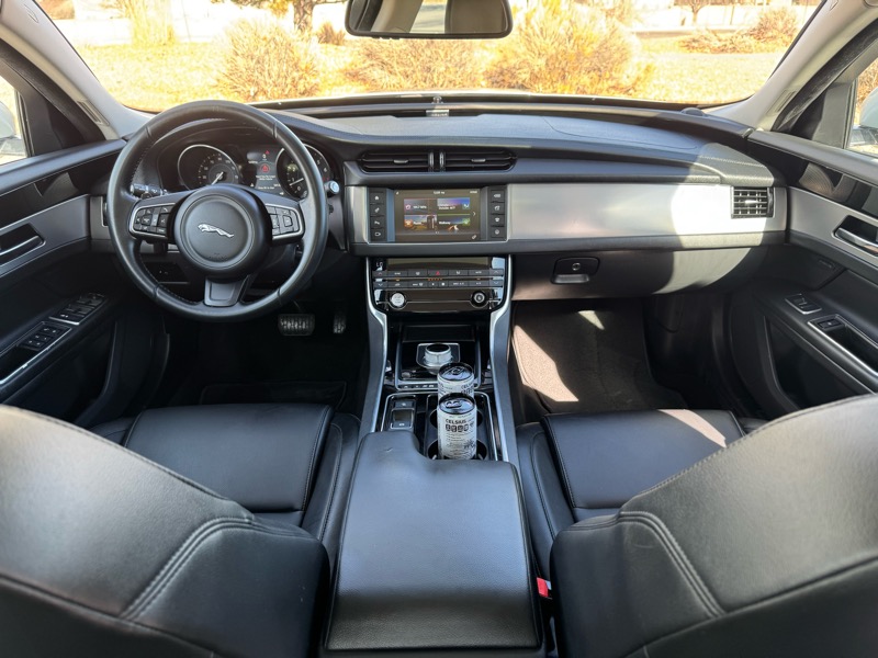 Jaguar XF 4dr Sdn 35t Premium RWD 2016