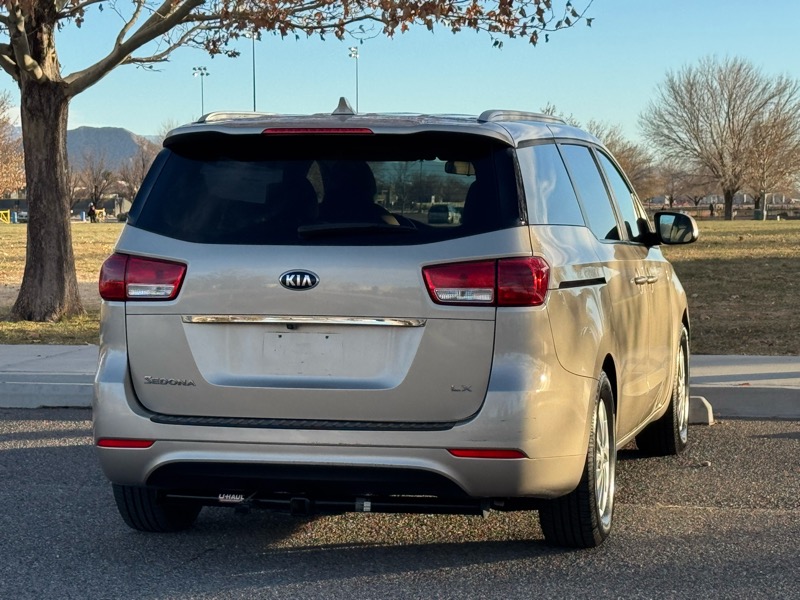 Kia Sedona 4dr Wgn LX 2015