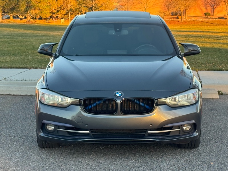 BMW 3 Series 330i xDrive Sedan 2017