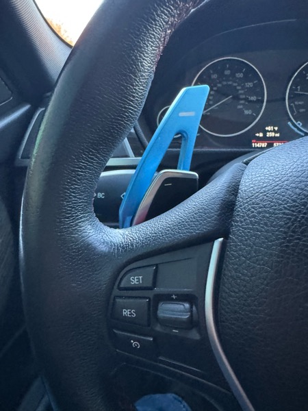 BMW 3 Series 330i xDrive Sedan 2017