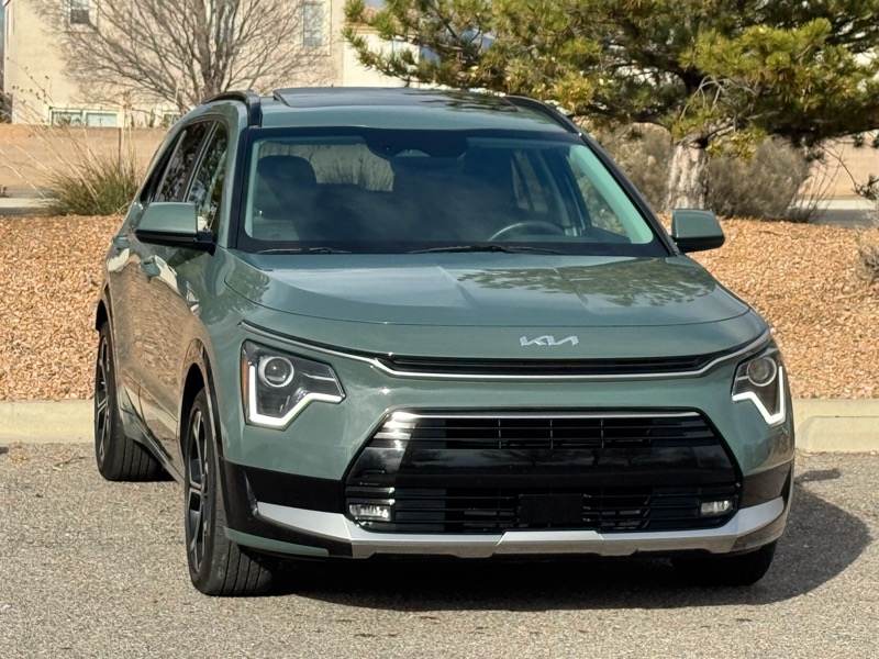 Kia Niro EX Touring FWD 2023