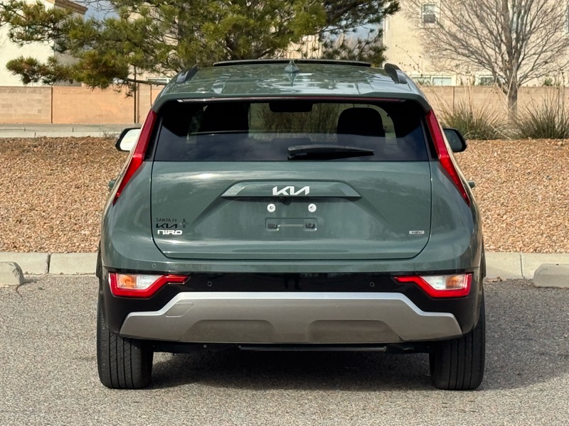 Kia Niro EX Touring FWD 2023