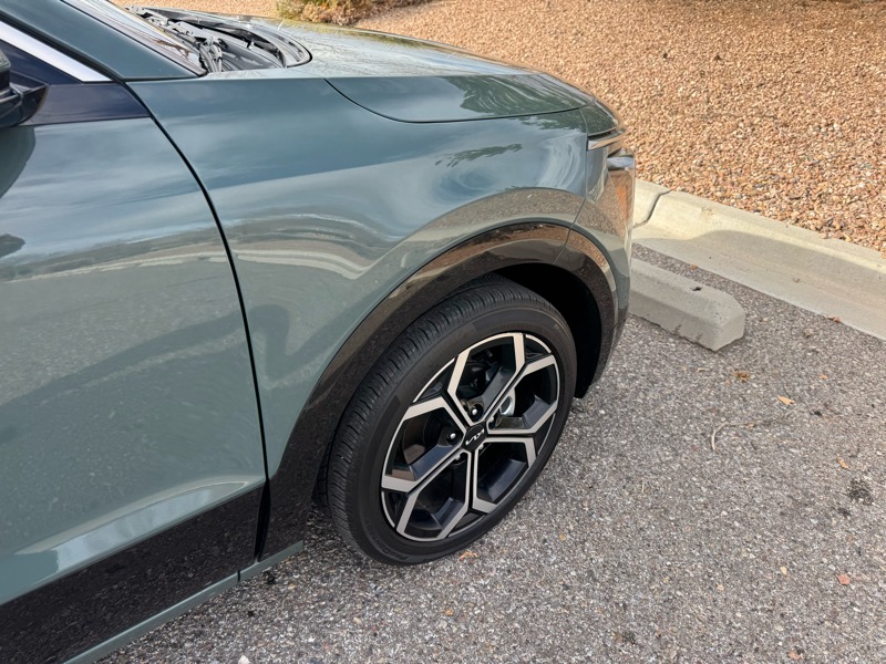 Kia Niro EX Touring FWD 2023