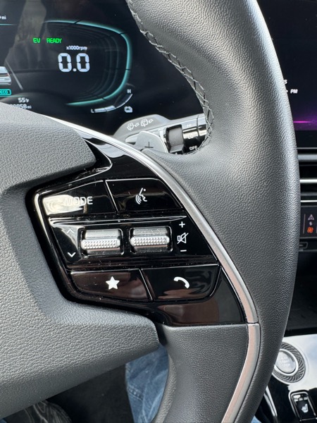 Kia Niro EX Touring FWD 2023