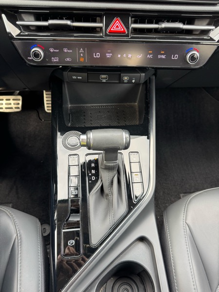 Kia Niro EX Touring FWD 2023