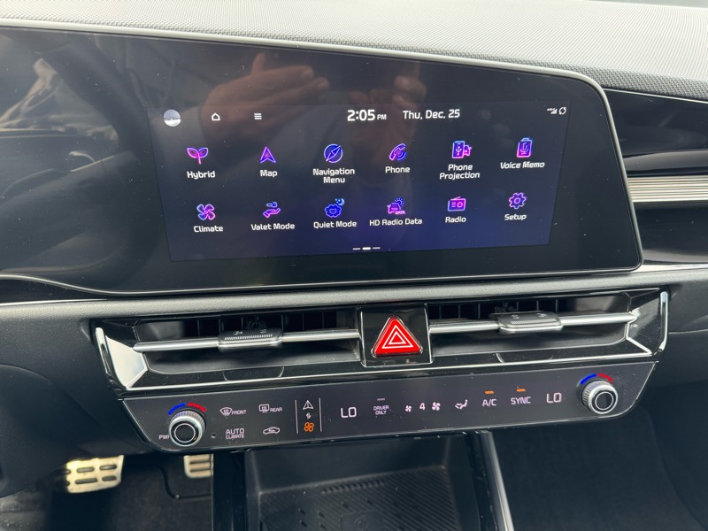 Kia Niro EX Touring FWD 2023