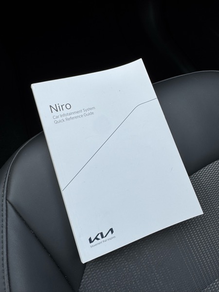 Kia Niro EX Touring FWD 2023